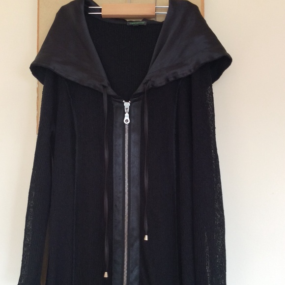 Tricotto loose knit long cardigan with hood & half zipper | Size XL * - Picture 2 of 16